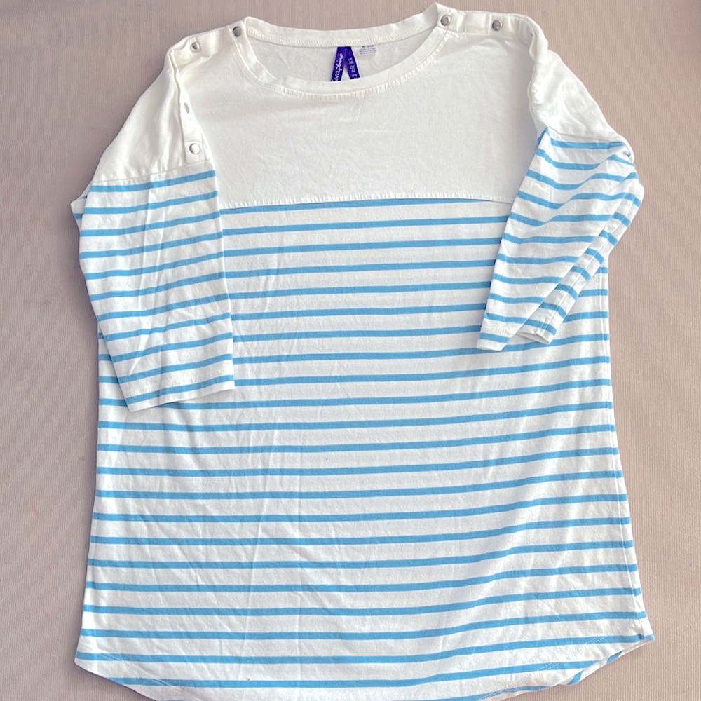 Maternity/feeding top in summery blue stripe!